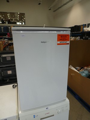 Lot 3213 - Hotpoint undercounter fridge