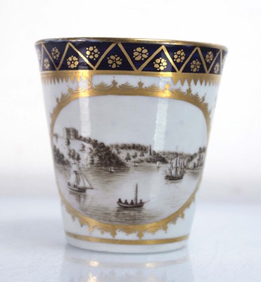 Lot 223 - A Worcester beaker decorated with a view of...