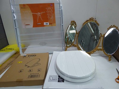 Lot 3585 - 2 toilet seats, clothes airer and Dressing...