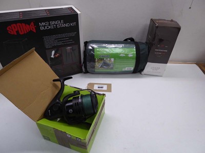 Lot 3592 - Discover FD8000 S?M fishing reel, Spomb MK2...