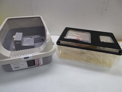 Lot 3603 - Open cat toilet and reptile terrarium