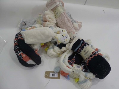 Lot 3447 - Approximately x10 Jane and Bleecker slipper socks