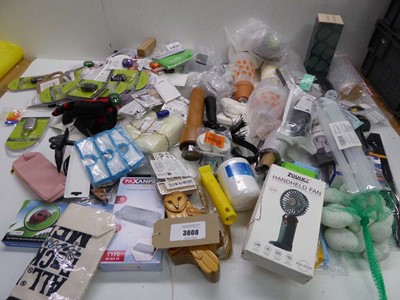 Lot 3608 - Large bag of assorted household items