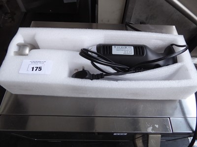 Lot 175 - Handheld mixer