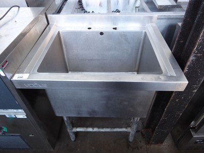 Lot 230 - 77cm large single bowl sink