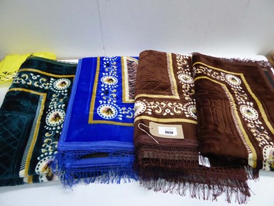 Lot 3628 - 4 prayer mats