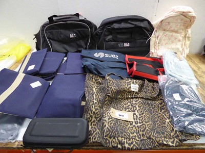 Lot 3637 - Backpacks, holdalls, tote bags etc