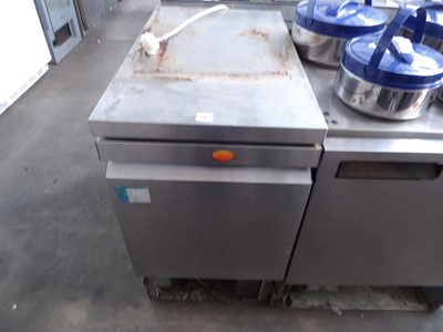 Lot 517 - 45cm Williams L5CT under counter single door...