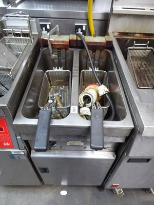 Lot 567 - 40cm Valentine twin tank fryer with 2 baskets