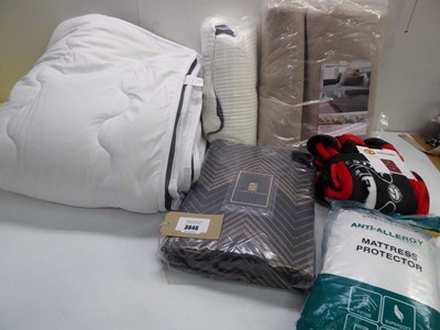 Lot 3646 - King size duvet set, mattress protector &...