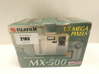 Lot 2103 - Fujifilm MX-500 1.5MP digital camera with box...