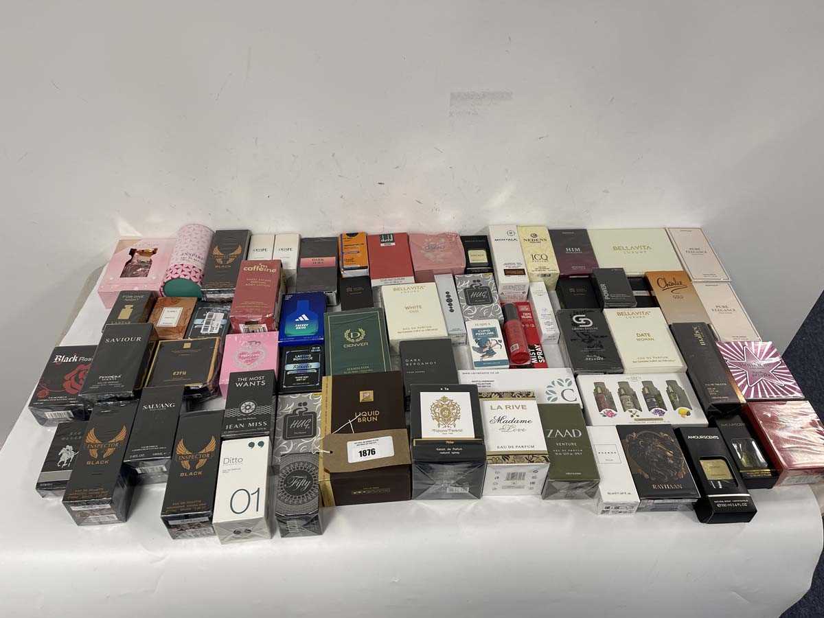 Lot Large quantity of various perfumes
