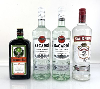 Lot 30 - 4 bottles, 1x Smirnoff No21 Vodka 37.5% 1...