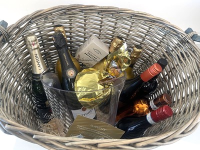Lot 302 - A part Majestic Hamper with 1x Taittinger Brut...
