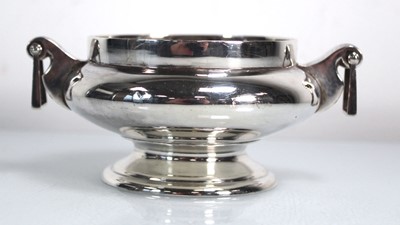 Lot 403 - A silver sugar bowl with ring handles, James...