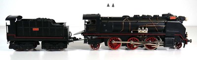 Lot 157 - A Paya (Spain) O gauge electrically operated...
