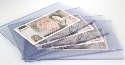 Lot 457 - A set of four consecutive Bank of England £50...