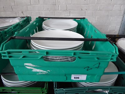 Lot 606 - Tray of approx. 24 26cm assorted dinner plates