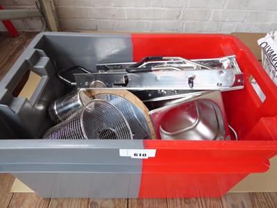 Lot 610 - Box containing assorted stainless steel items...
