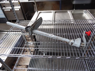 Lot 661 - Bench-mount can opener