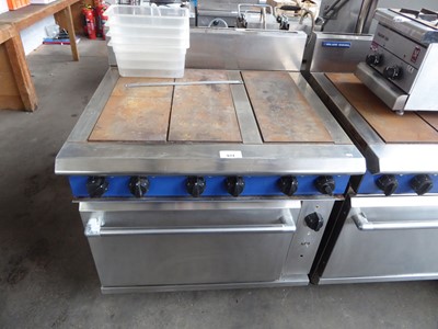 Lot 674 - 90cm gas Blue Seal solid-top cooker with...