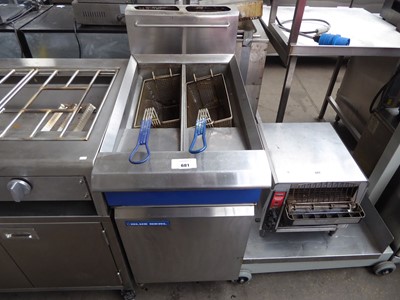 Lot 681 - 45cm gas Blue Seal twin-tank fryer with 2 baskets