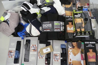 Lot 1137 - Mixed lot of men's and women's underwear,...
