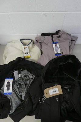 Lot 1138 - x4 ladies coats/fleeces to include Elle,...