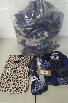 Lot 1148 - A bag containing a large qty of ladies...