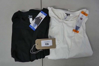 Lot 1179 - Approx. 20 ladies Jezebel round neck sweaters