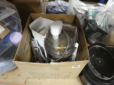 Lot 3104 - Russell Hobbs juicer and 2 salt cellars