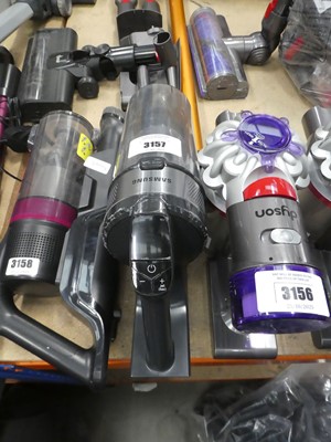 Lot 3157 - Samsung Jet 75e cordless stick vacuum cleaner...