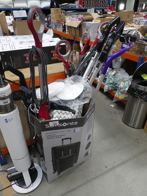 Lot 3174 - Box of loose Shark steam mops and cleaner...