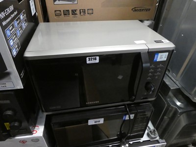 Lot 3216 - Samsung microwave