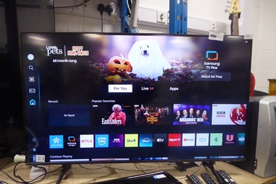Lot 2304 - Samsung 43" TV, model no. UE43DU8070U, with...
