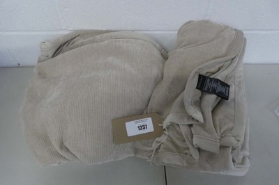 Lot 1237 - x2 Jennifer Adams beige throws