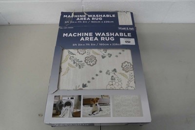 Lot 1252 - Machine washable area rug - 160x226cm