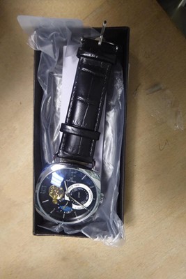 Lot 2328 - Aokulasic automatic wristwatch