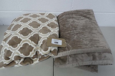 Lot 1266 - x2 brown / patterned throws