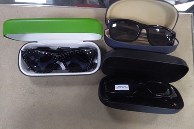 Lot 2344 - 3x sunglasses with cases