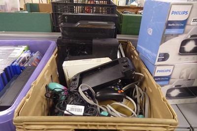 Lot 2223 - Box containing Xboxes, Nintendo Wii and...