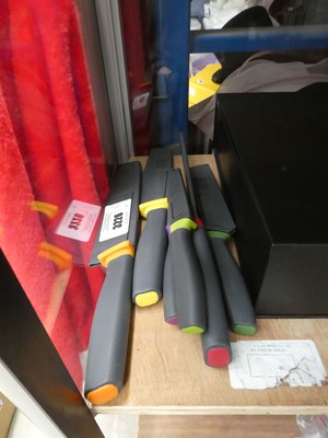 Lot 3226 - 6 Joseph Joseph kitchen knives