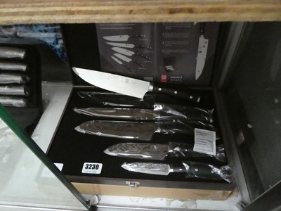 Lot 3230 - 5 piece steel blade knife set