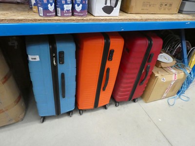 Lot 3283 - 3 large hard shelled suitcases