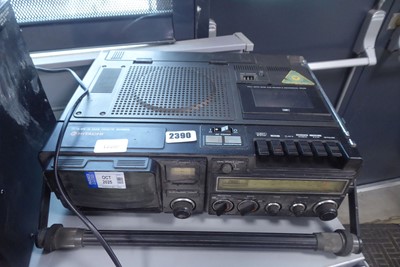 Lot 2390 - Hitachi TV FM Medium Wave Long Wave Radio...