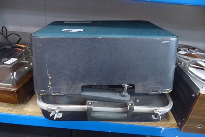 Lot 2489 - Elmo projector in a case