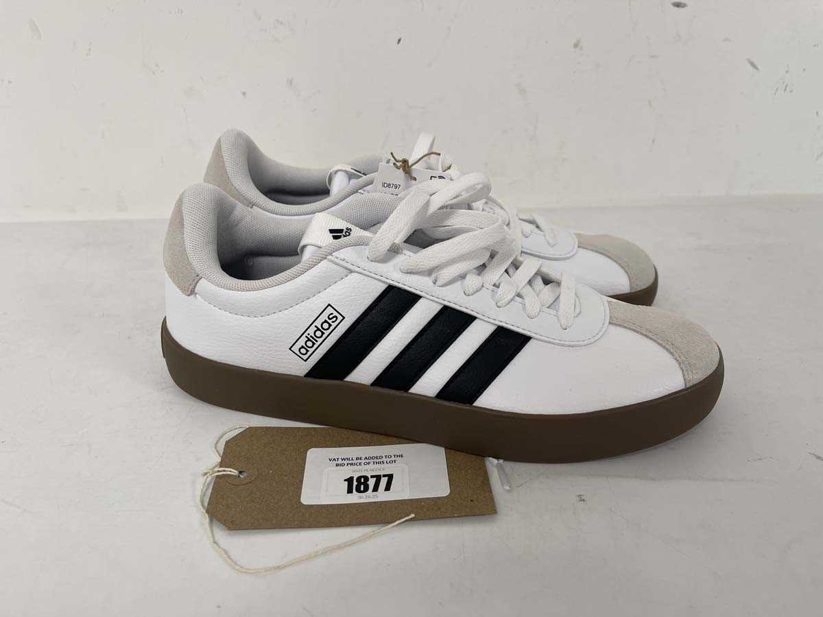 Lot Adidas VL Court 3.0 trainers in white size UK8