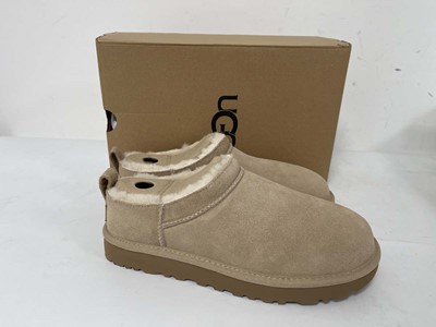 Lot Ugg classic micro slippers in beige size UK6 -...
