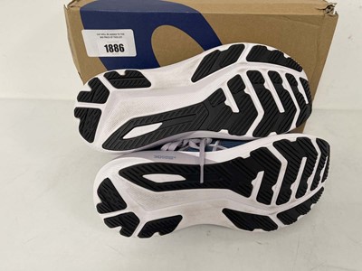 Lot 1886 - Asics GT-1000 14 trainers in winter sea size...