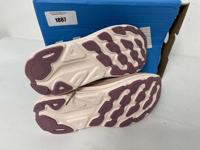 Lot 1887 - Hoka clifton 9 trainers in pink size UK6.5 -...